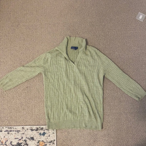Green knit v neck - Picture 1 of 2